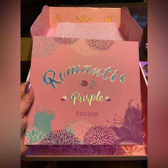 COPY - ALL NEW IN BOXES/ BIG PIGMENTED PALLET,HIGHLIGHTER,LASHES, EYE LINER & M… - Picture 2 of 14